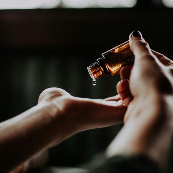 Understanding the Difference Between Serum and Ampoule